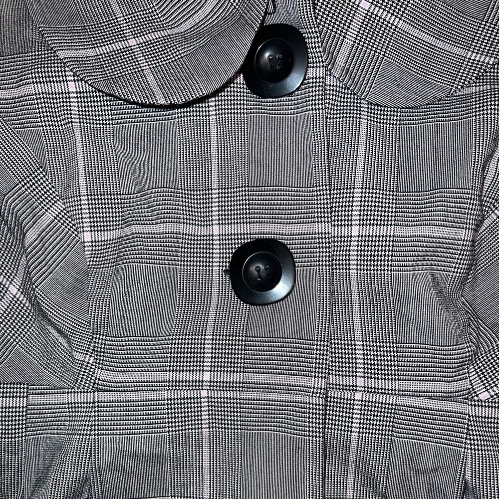 Shirt - Picture 2 of 5